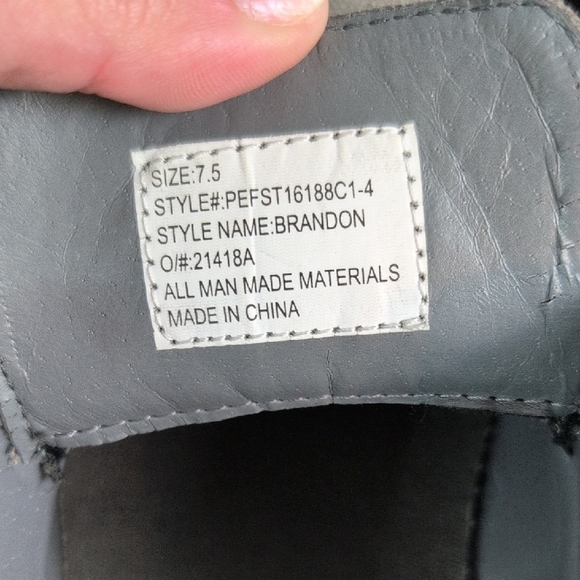 Perry Ellis Gray and Brown Oxfords with Timeless Elegance - Picture 4 of 9